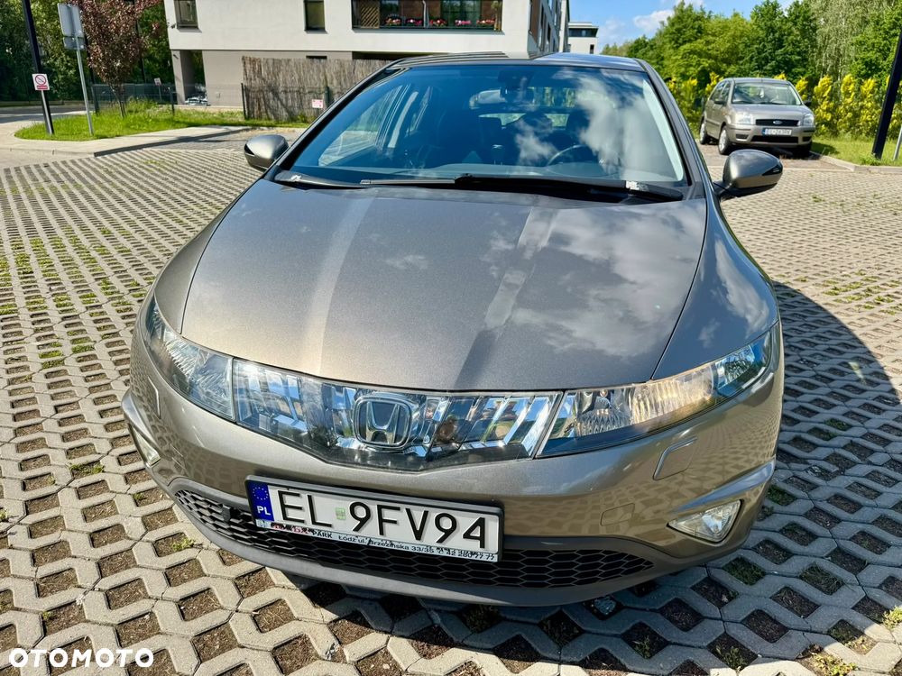 Honda Civic 1.8i-VTEC Sport - 11