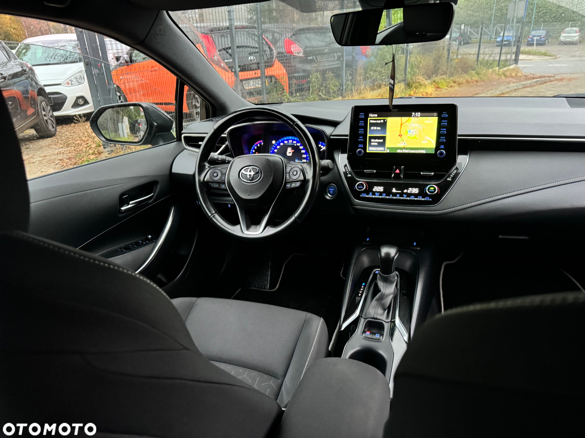 Toyota Corolla - 27