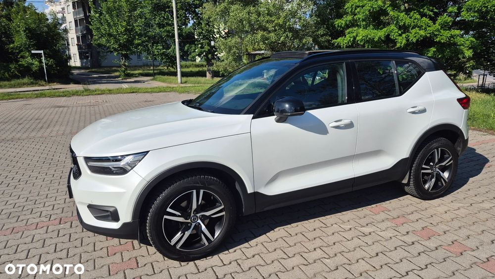 Volvo XC 40 T3 R-Design - 3