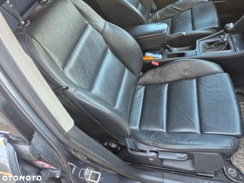 Audi A4 Avant 3.0 Quattro - 12