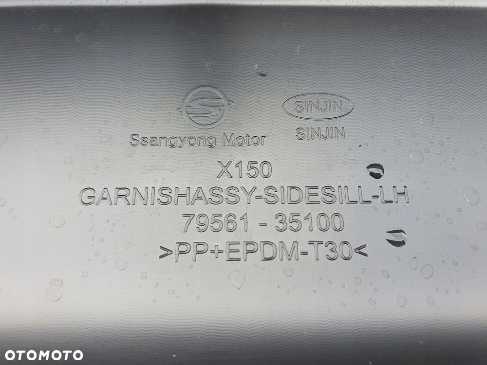 Listwa progowa lewa Ssangyong Tivoli Lift rok 19- - 7
