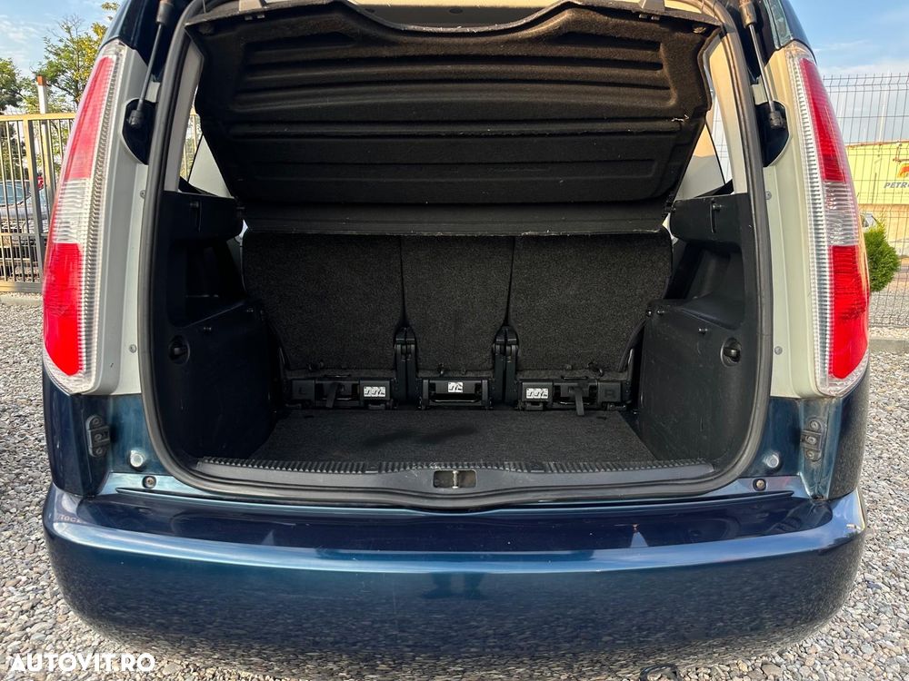 Skoda Roomster 1.2 Ambition - 11