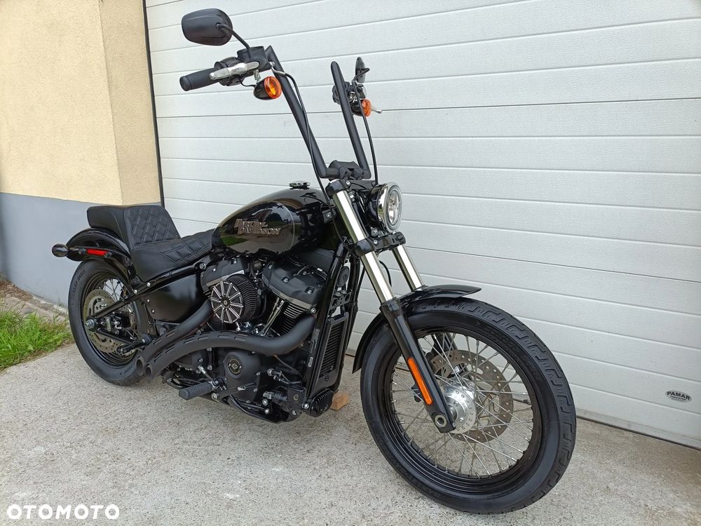 Harley-Davidson Softail Street Bob - 3