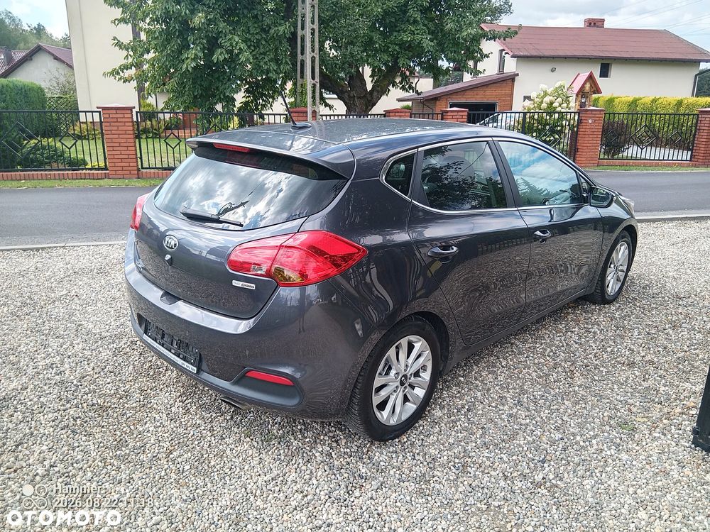 Kia Ceed 1.6 CRDi 128 Spirit - 4