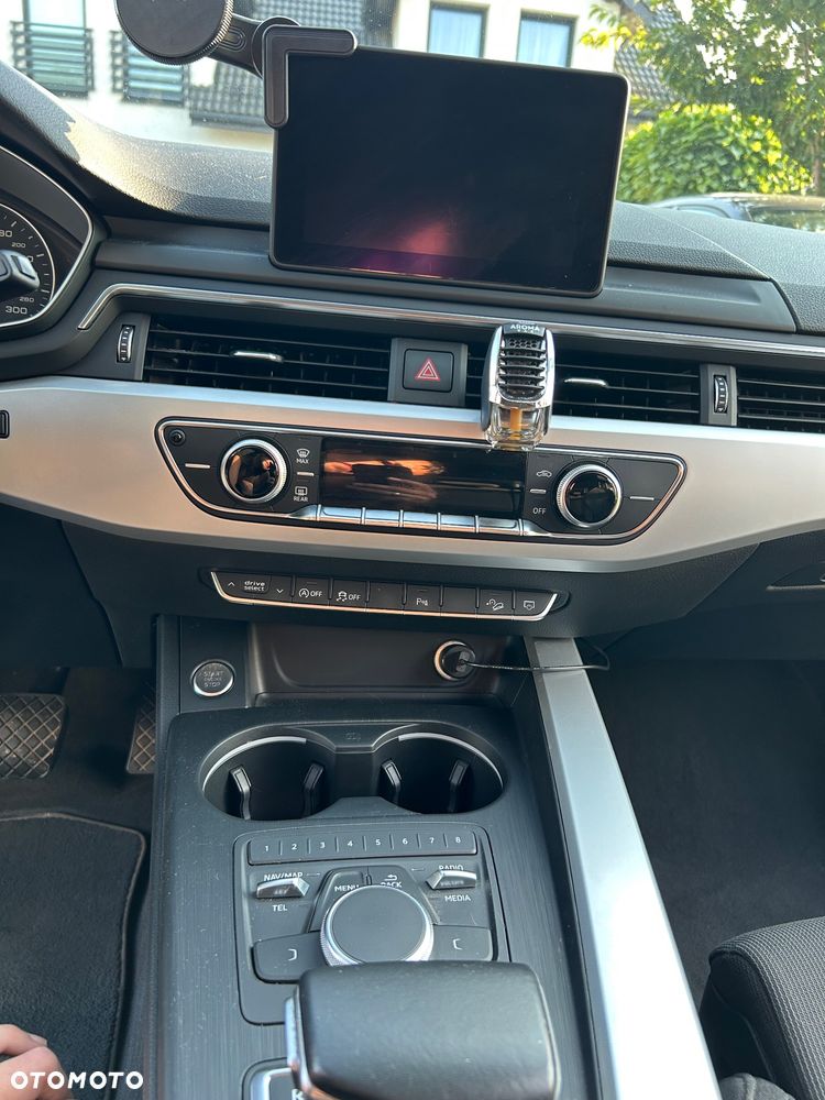 Audi A4 Allroad 2.0 TDI S tronic - 16