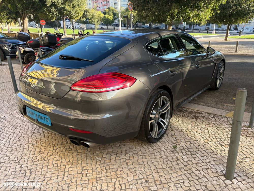 Porsche Panamera - 6
