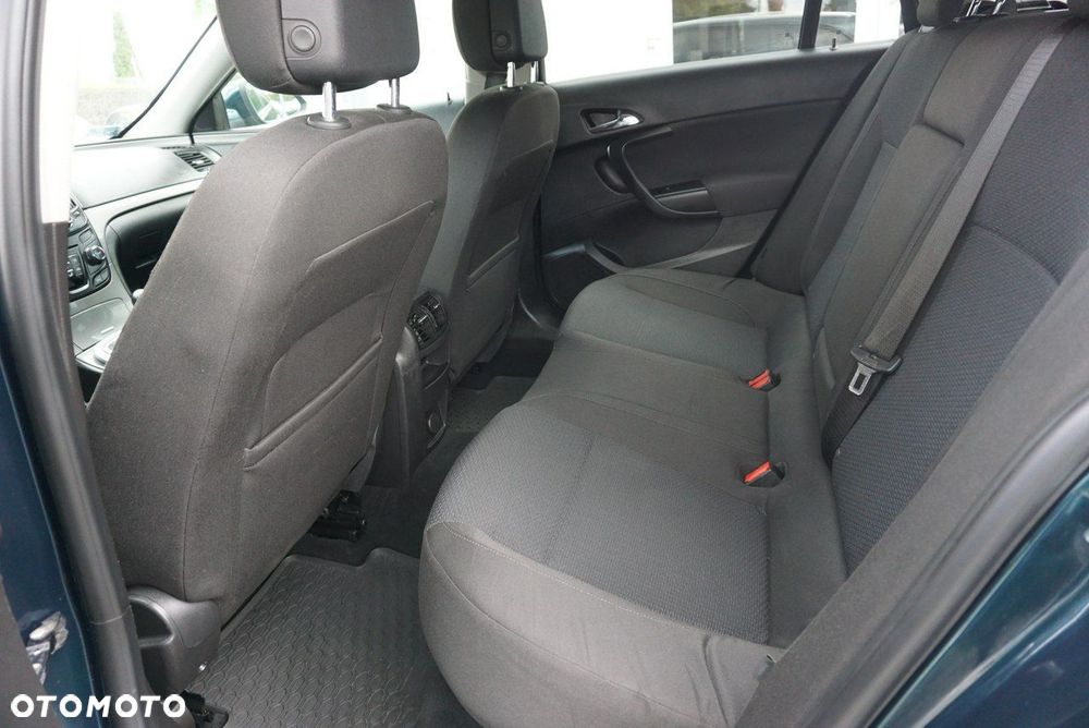 Opel Insignia - 12