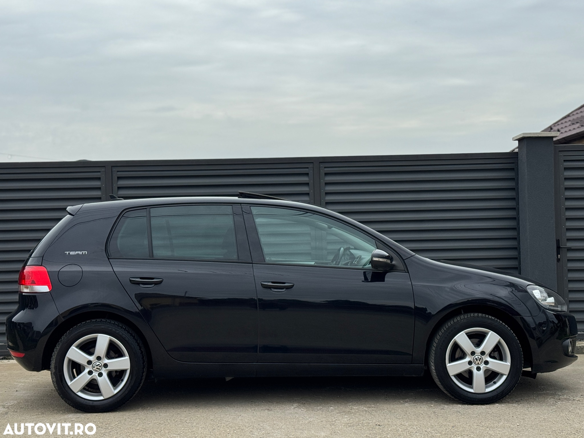 Volkswagen Golf - 30