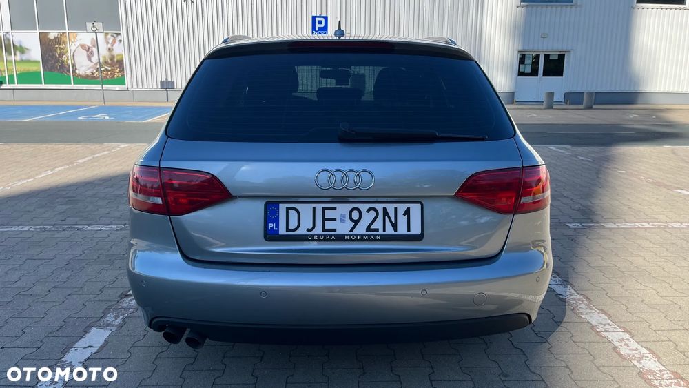 Audi A4 Avant - 6
