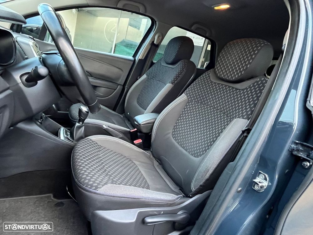 Renault Captur 0.9 TCE Initiale Paris - 11