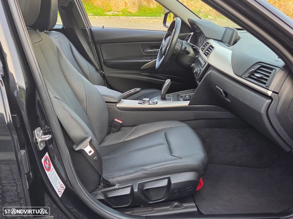 BMW 318 d Aut. Sport Line - 24