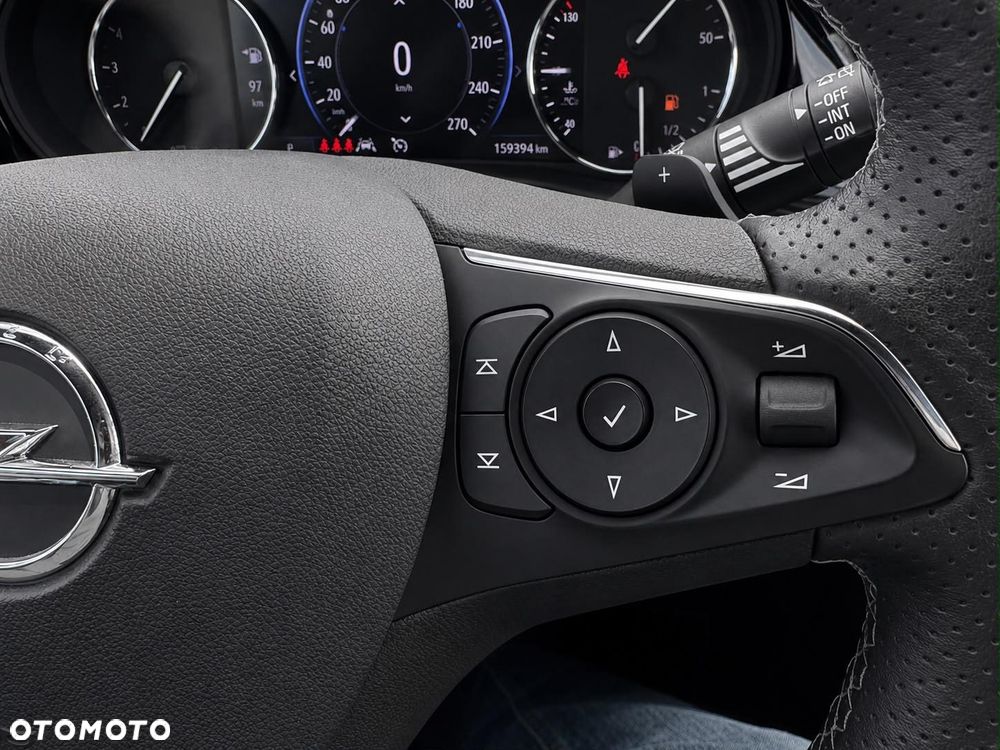 Opel Insignia - 17