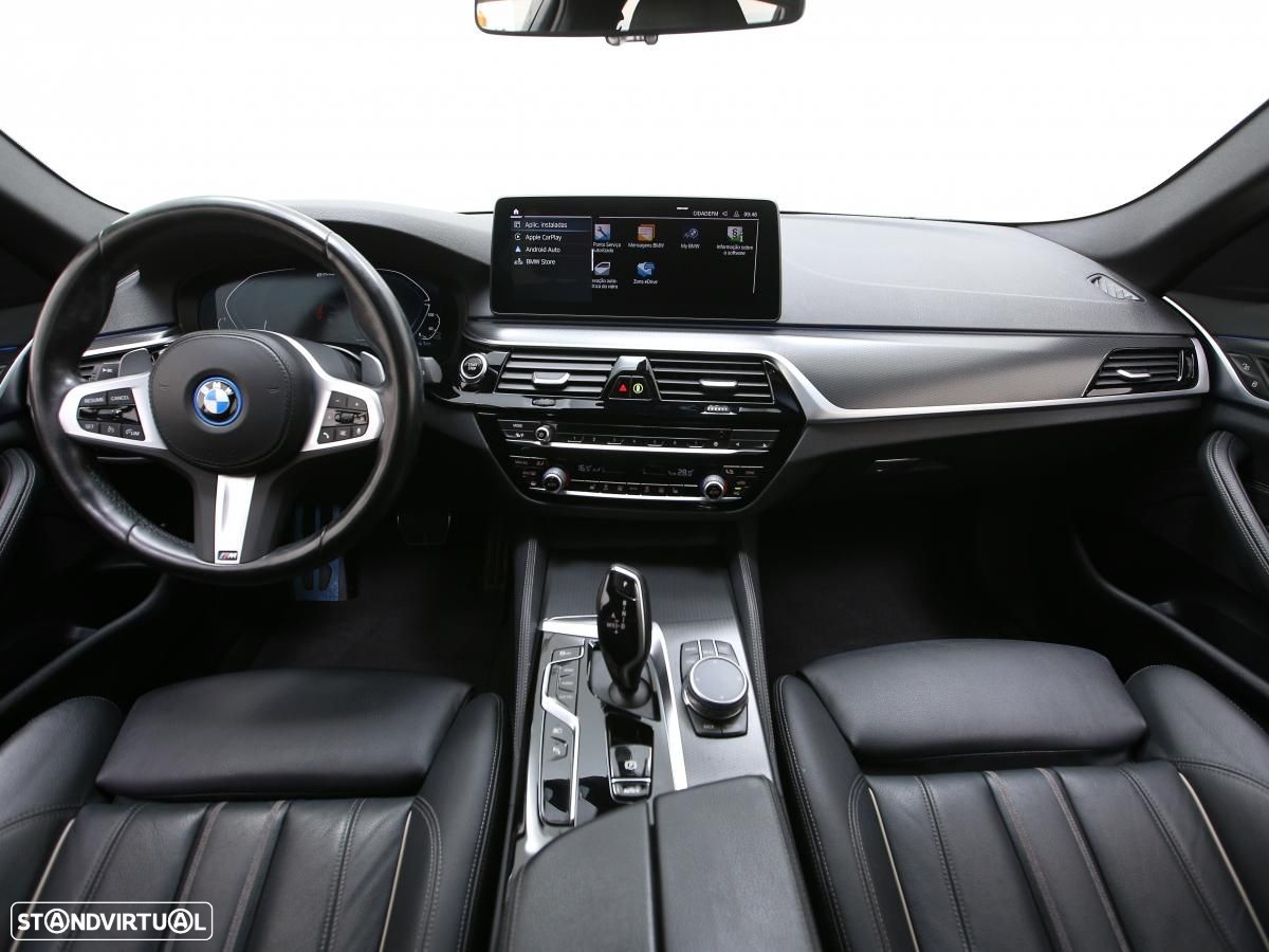 BMW 530 e Pack Desportivo M - 28