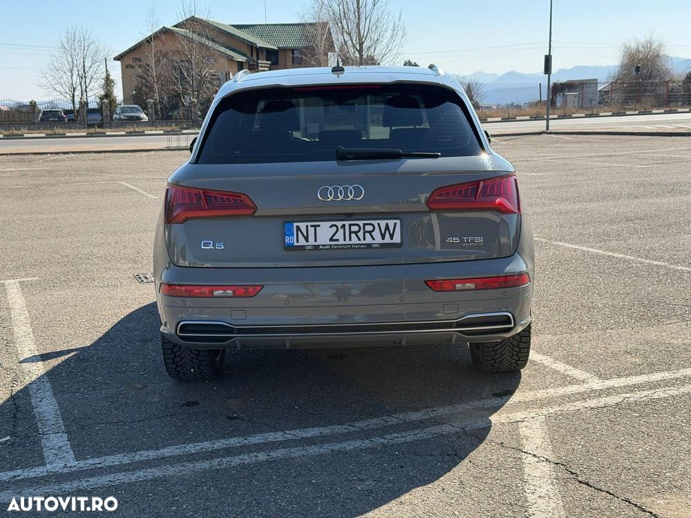 Audi Q5 45 TFSI quattro S tronic sport - 4