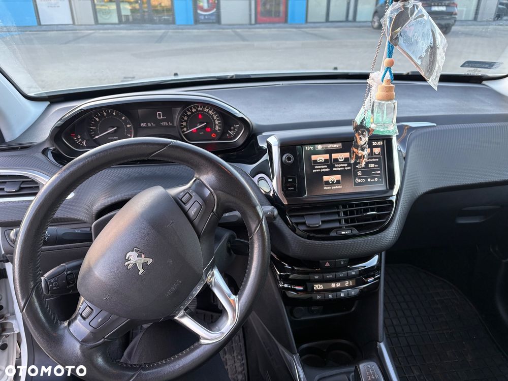 Peugeot 2008 1.2 Pure Tech Style - 14