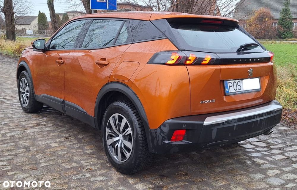 Peugeot 2008 1.5 BlueHDi Allure Pack S&S EAT8 - 4
