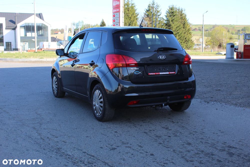 Kia Venga 1.4 CVVT Business Line - 10