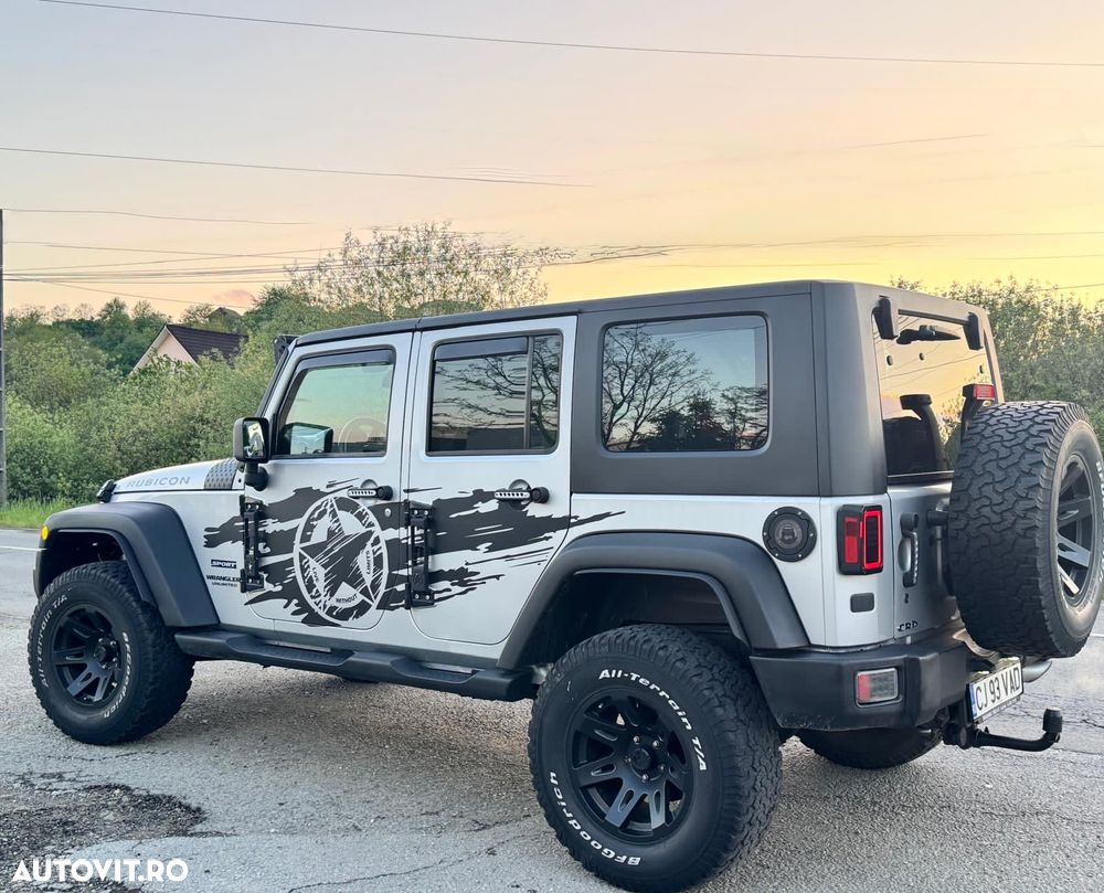Jeep Wrangler - 10