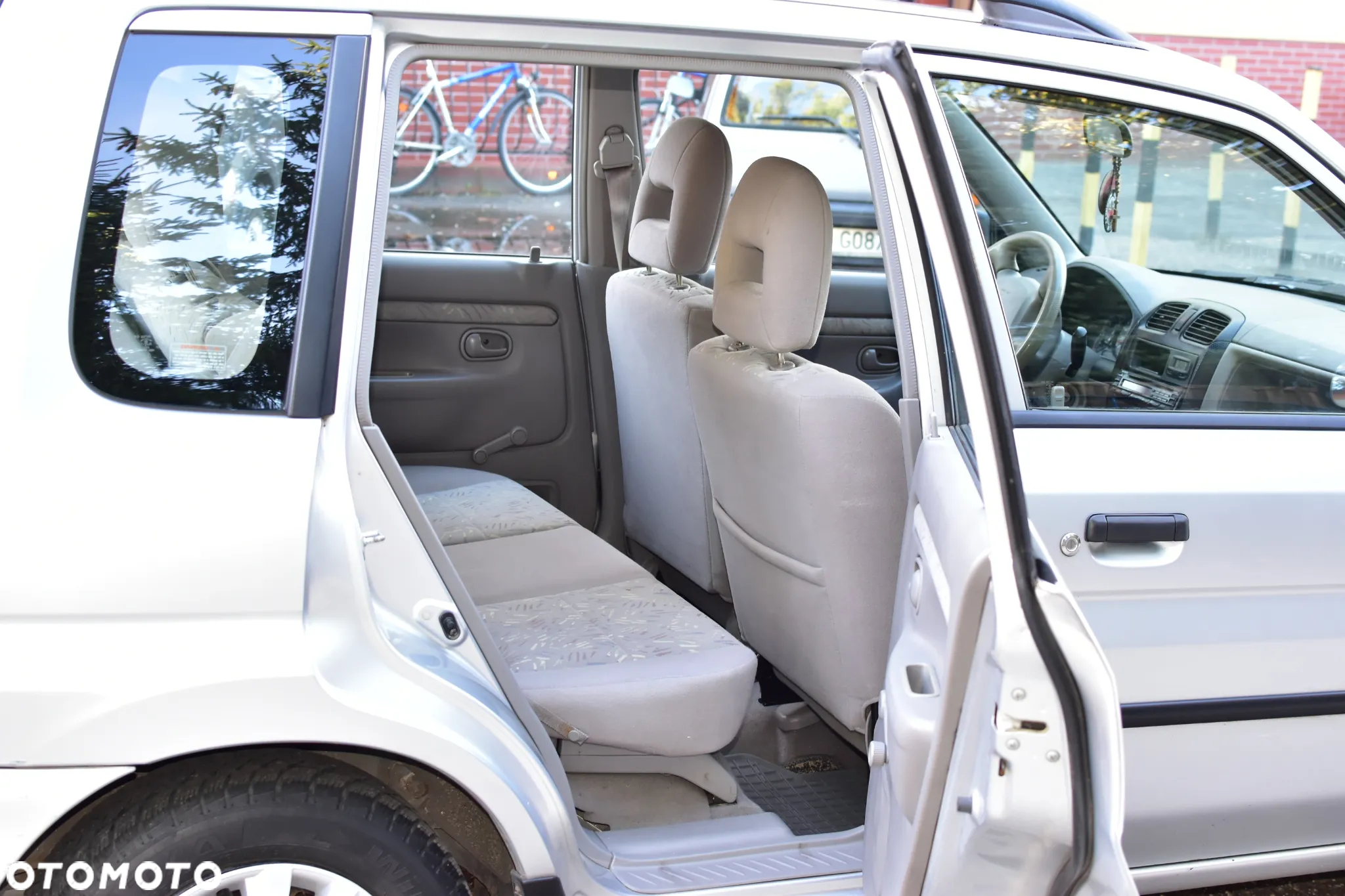 Mazda Demio - 11
