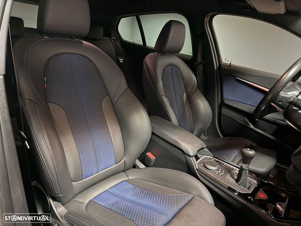 BMW 116 d Pack Desportivo M - 11