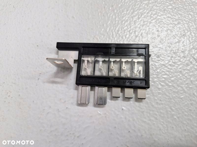 HYUNDAI KONA NIRO IONIQ BEZPIECZNIK ZESPOLONY 18980-10200 - 1