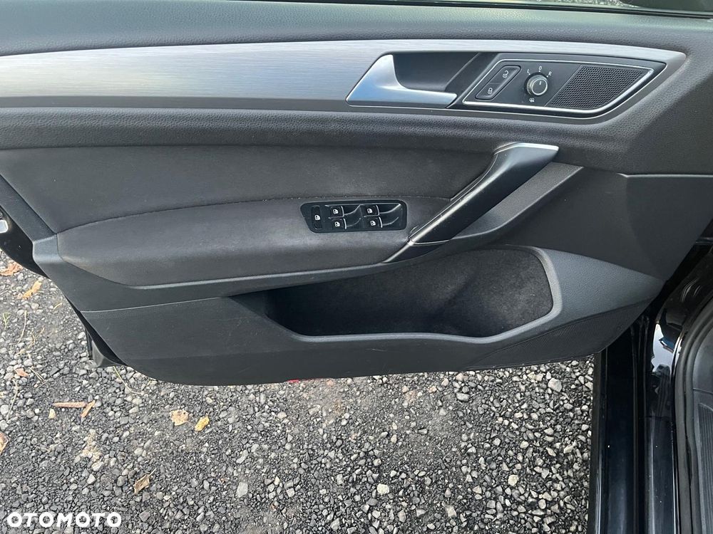 Volkswagen Golf Sportsvan - 10