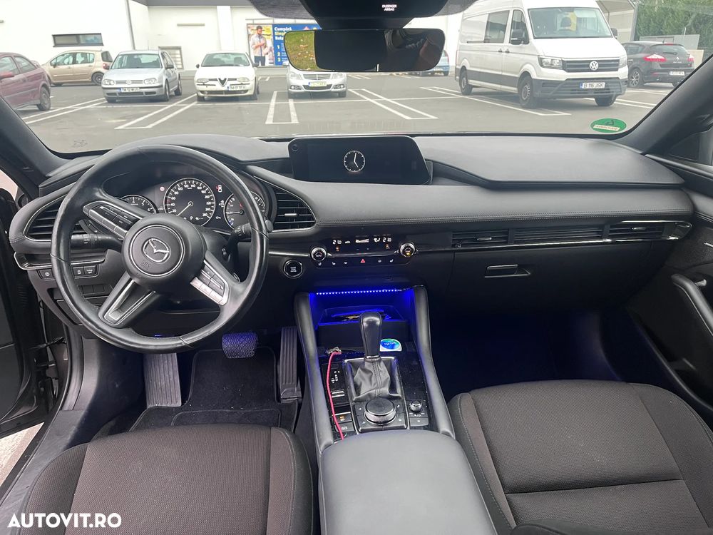 Mazda 3 SKYACTIV-G 2.0 M-Hybrid DRIVE SELECTION - 10