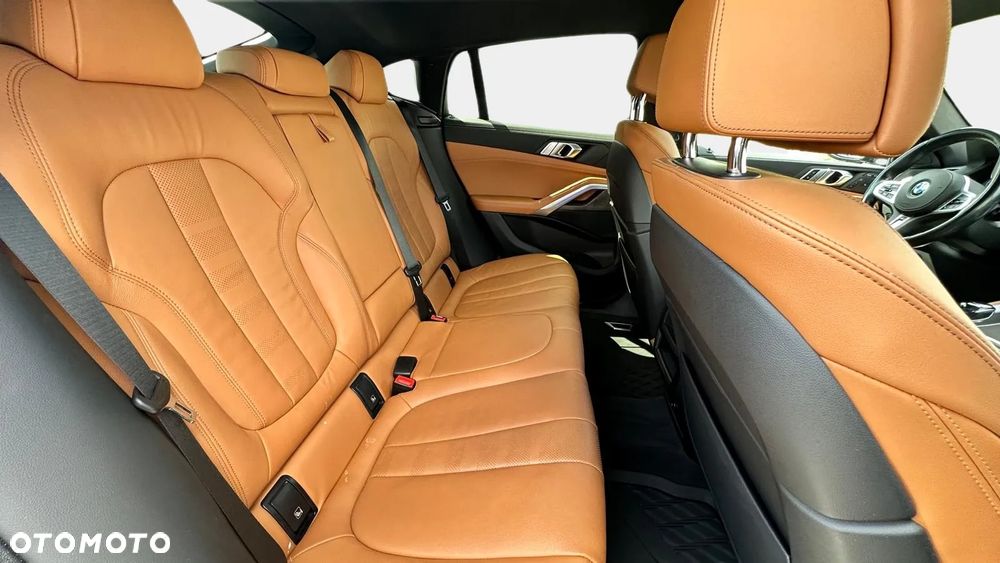 BMW X6 - 12
