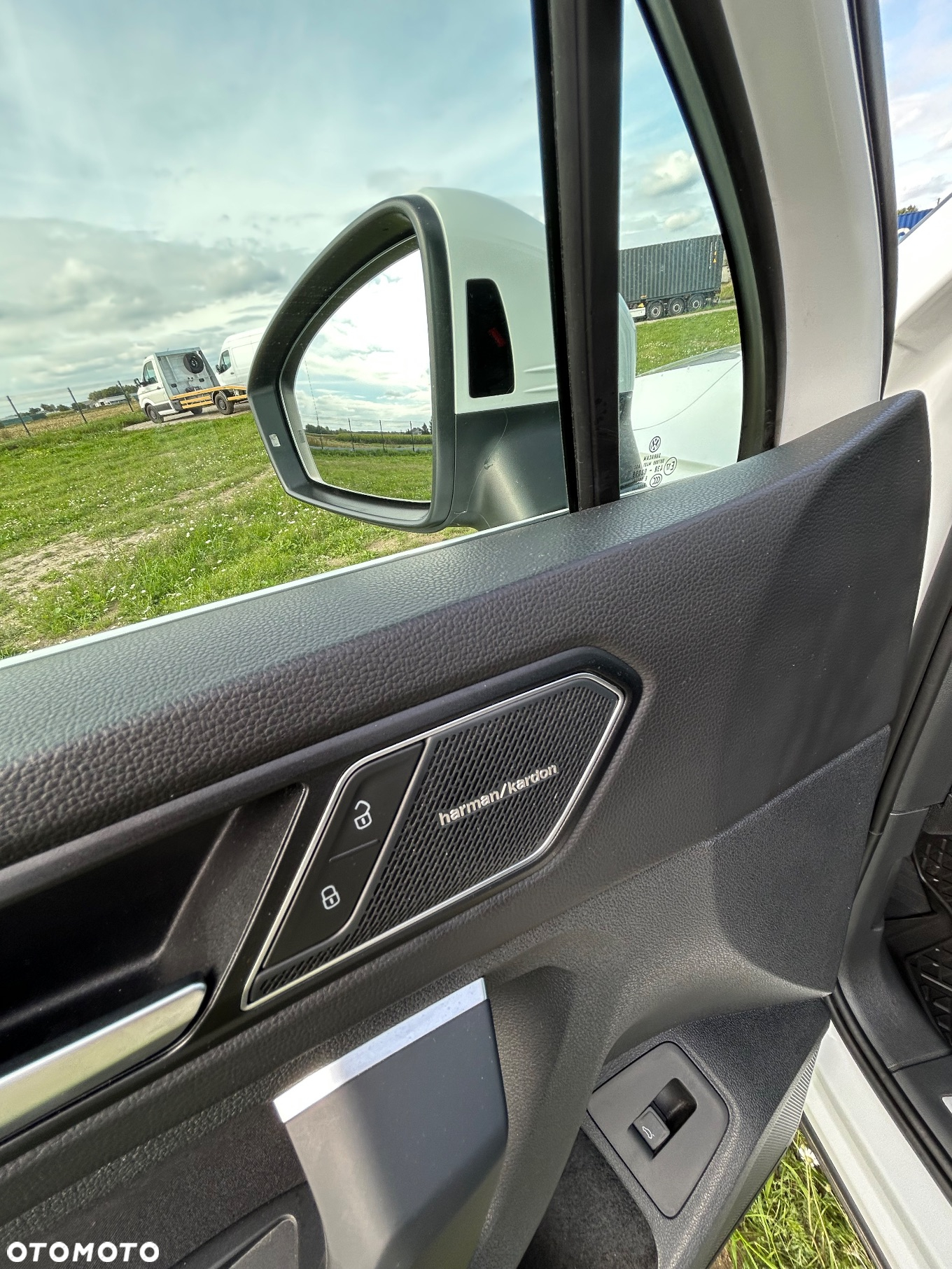 Volkswagen Tiguan 2.0 TDI SCR 4MOTION DSG Elegance - 21