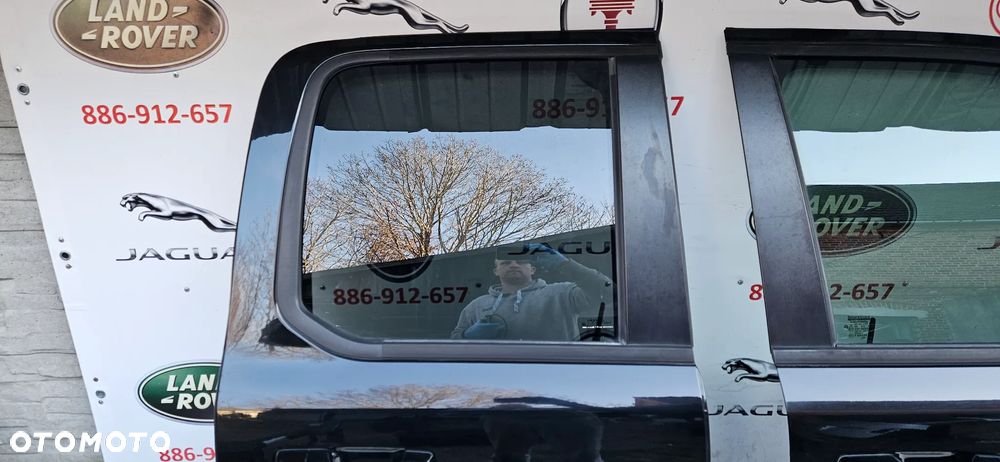 RAM 1500 V 5  2019- Big Horn KRÓTKI QUAD CAB 1,5 Drzwi przód prawy Drzwi przednie prawe  KOMPLETNE KOLOR PXJ - 14