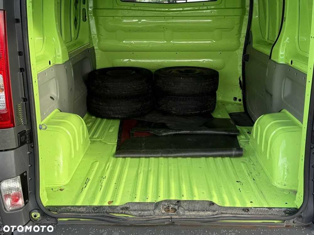 Renault Trafic - 16
