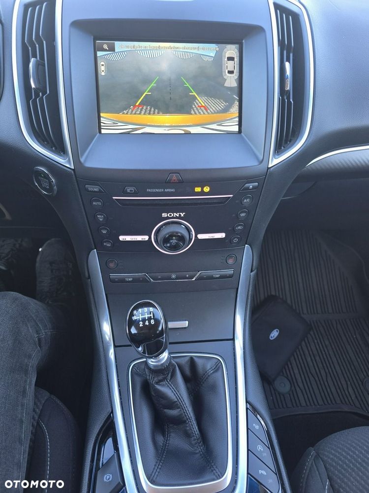Ford Edge 2.0 TDCi 4WD ST-Line - 33