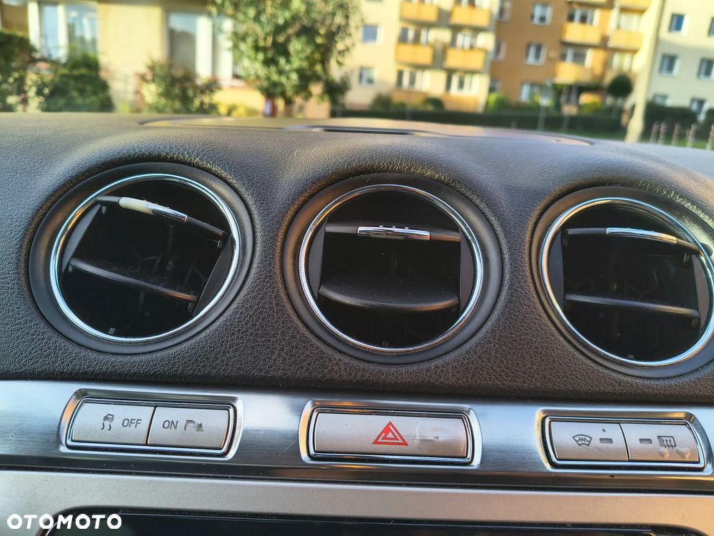 Ford S-Max - 19