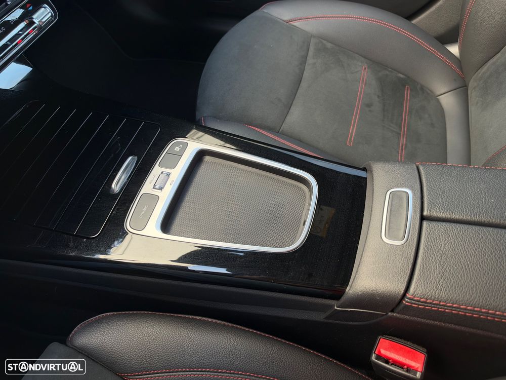 Mercedes-Benz A 180 7G-DCT AMG Line - 23