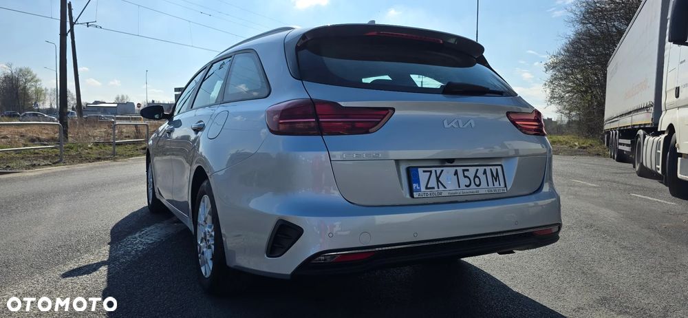 Kia Ceed 1.0 T-GDI ISG Dream-Team Edition - 14