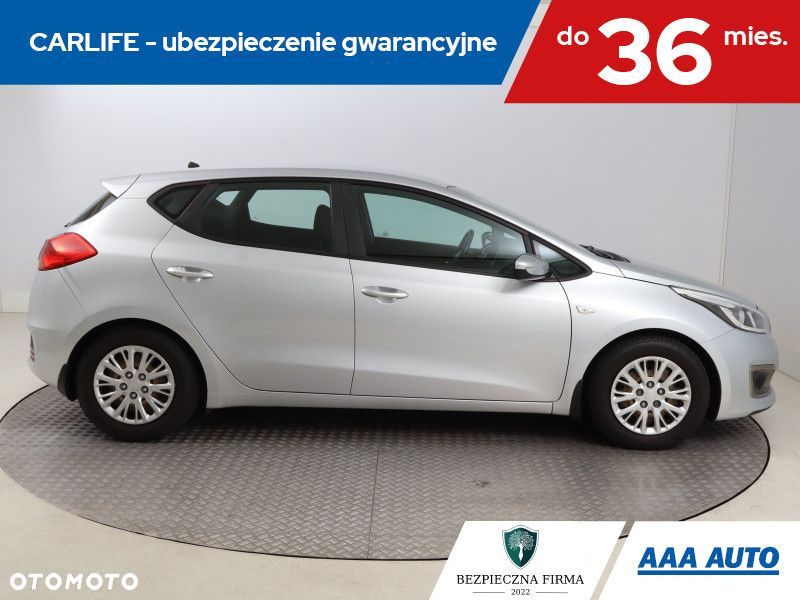 Kia Ceed - 8
