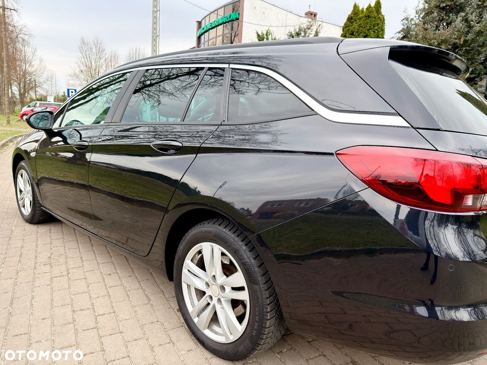 Opel Astra 1.6 CDTI Essentia - 6