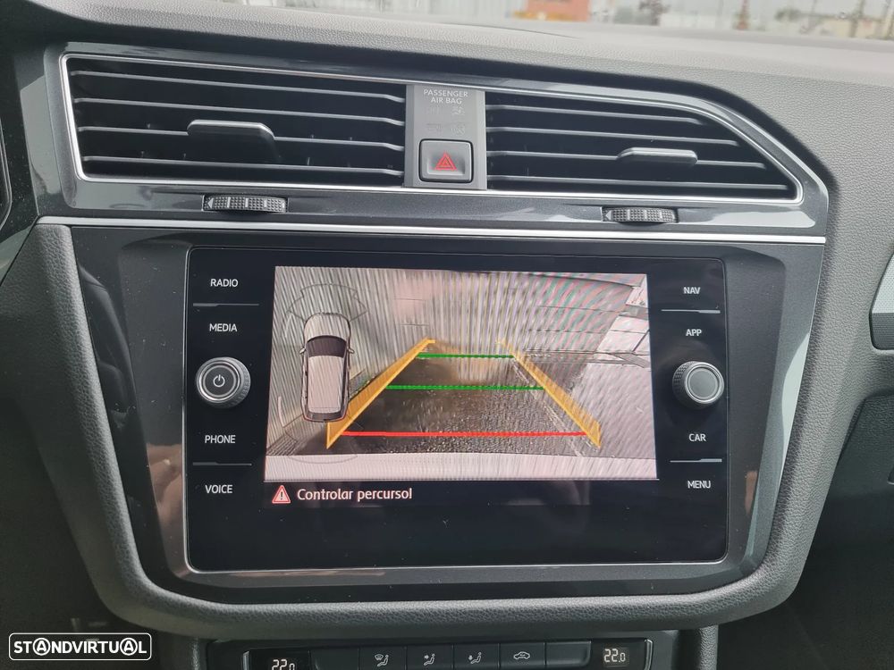 VW Tiguan 2.0 TDI R-Line DSG - 16