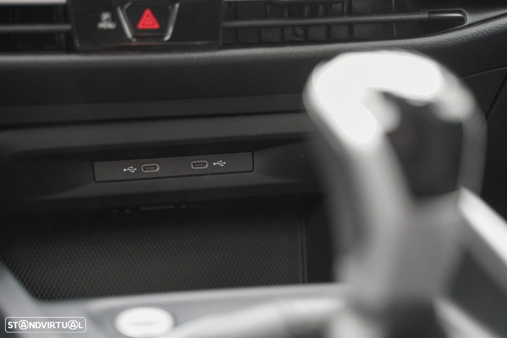 VW Golf 1.0 TSI Sportline - 23