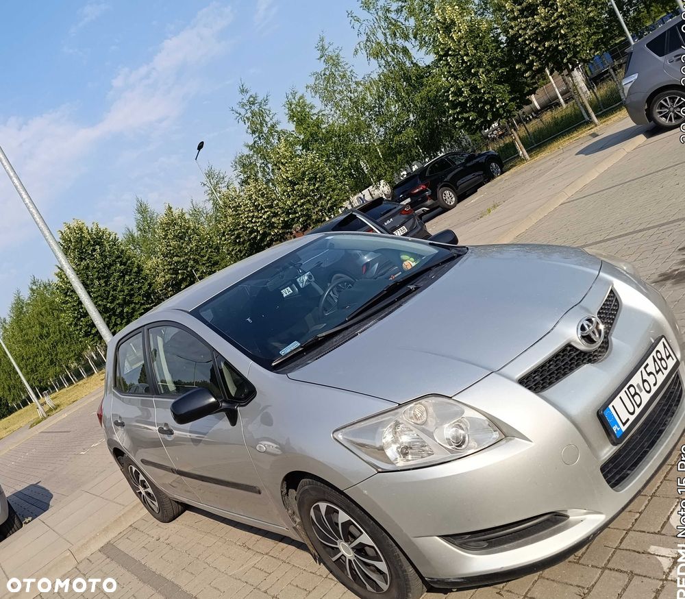 Toyota Auris - 1