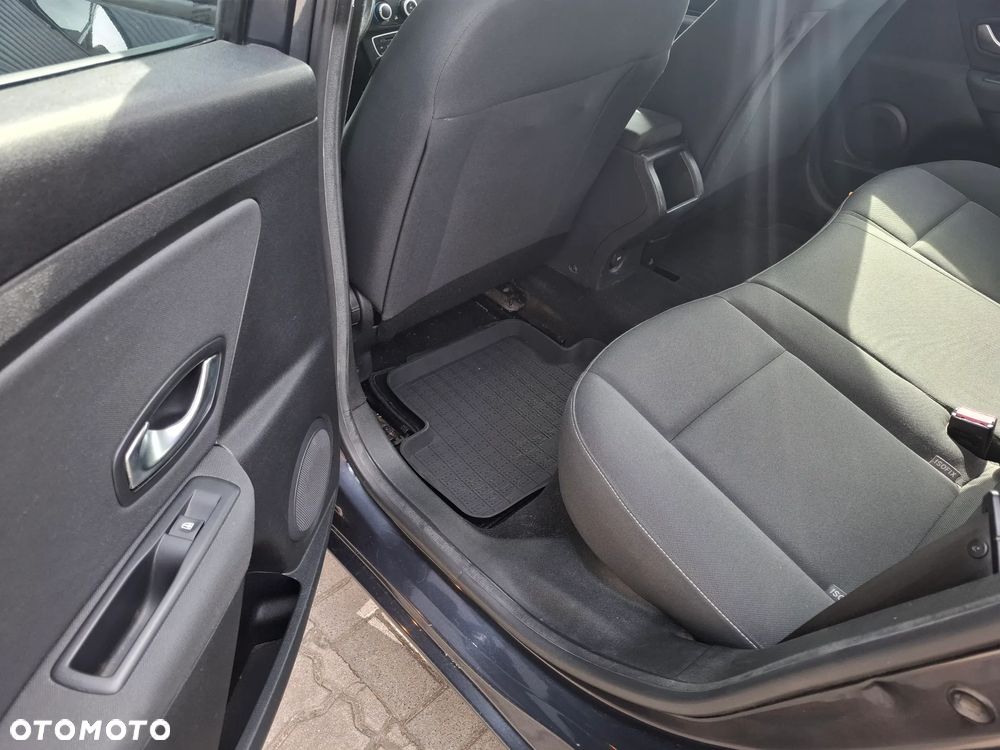 Renault Megane 1.5 dCi Authentique - 8