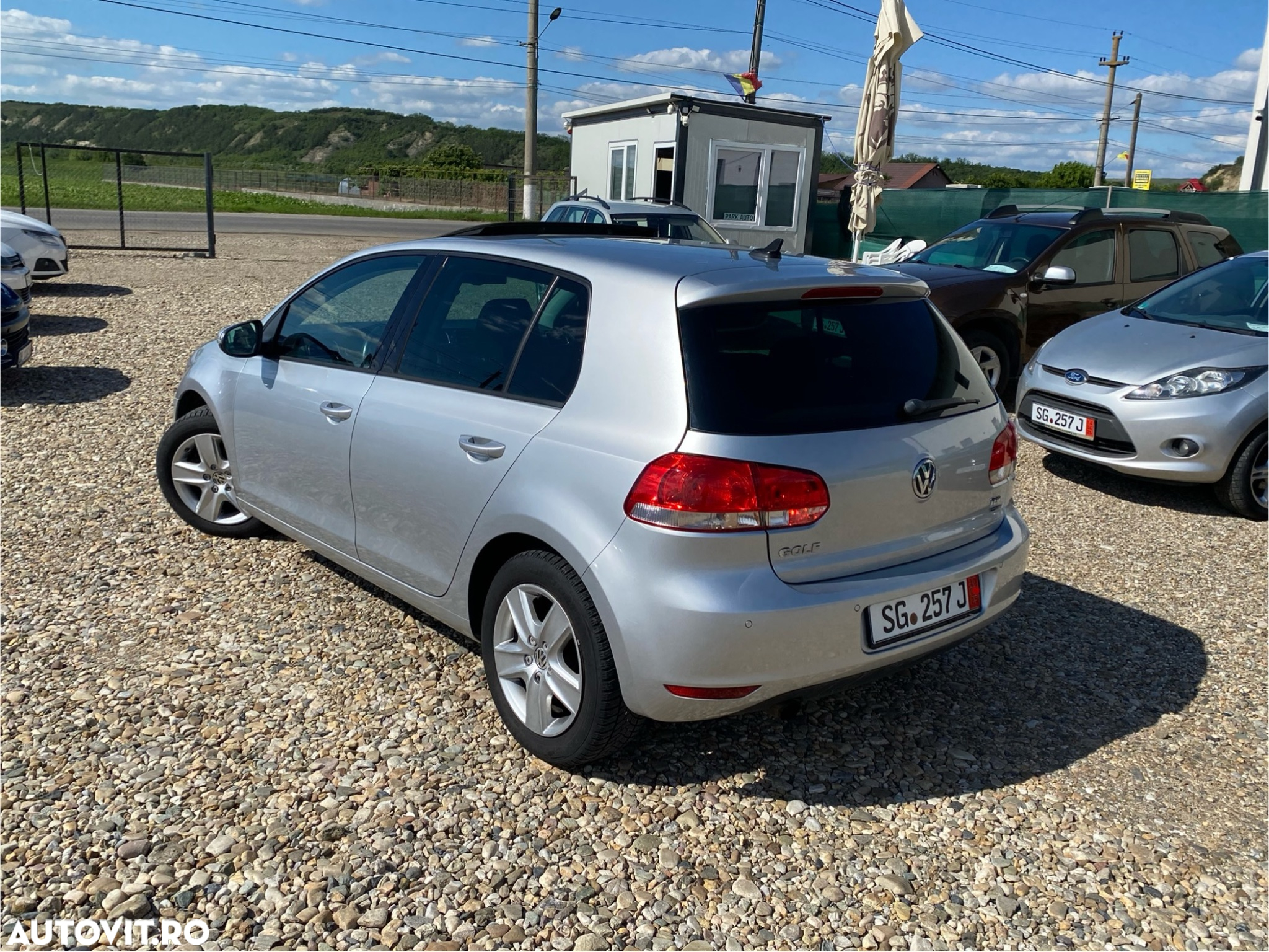 Volkswagen Golf 1.6 TDI BlueMotion Technology Comfortline - 11