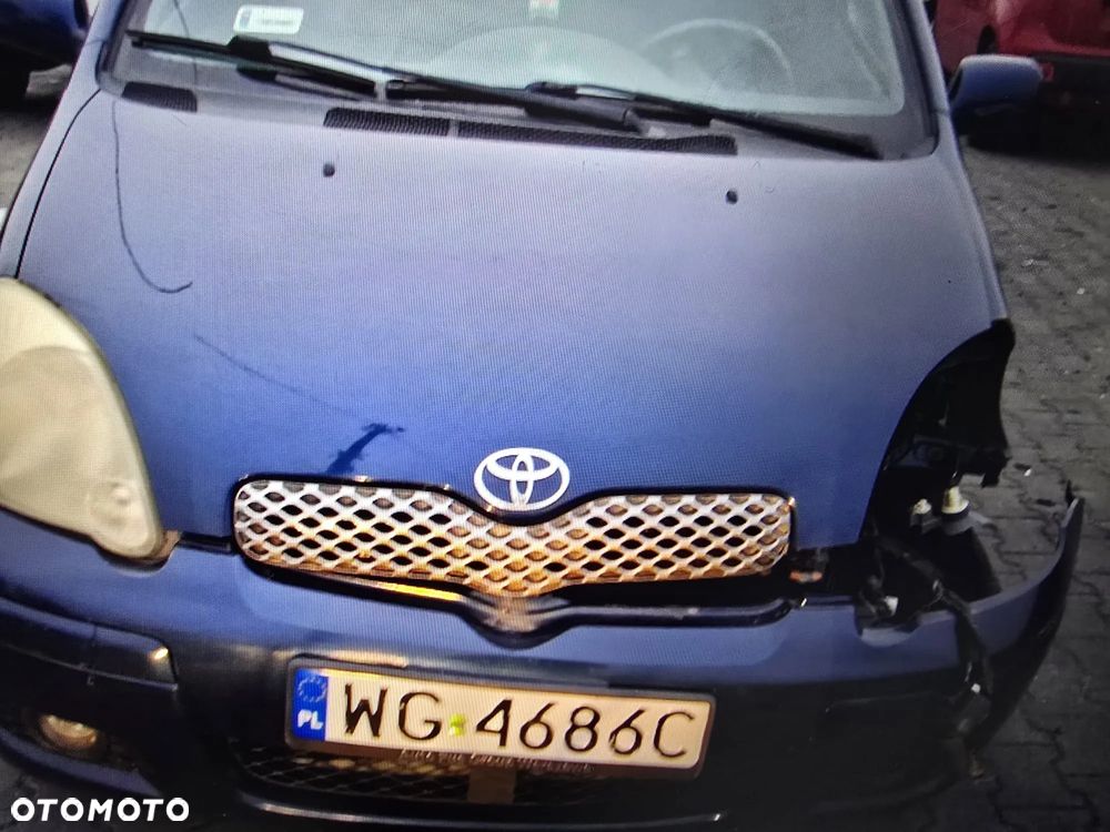 toyota yaris I 8p4 maska zderzak lampa grill błotnik drzwi zbiornik paliwa szyba lusterko - 3