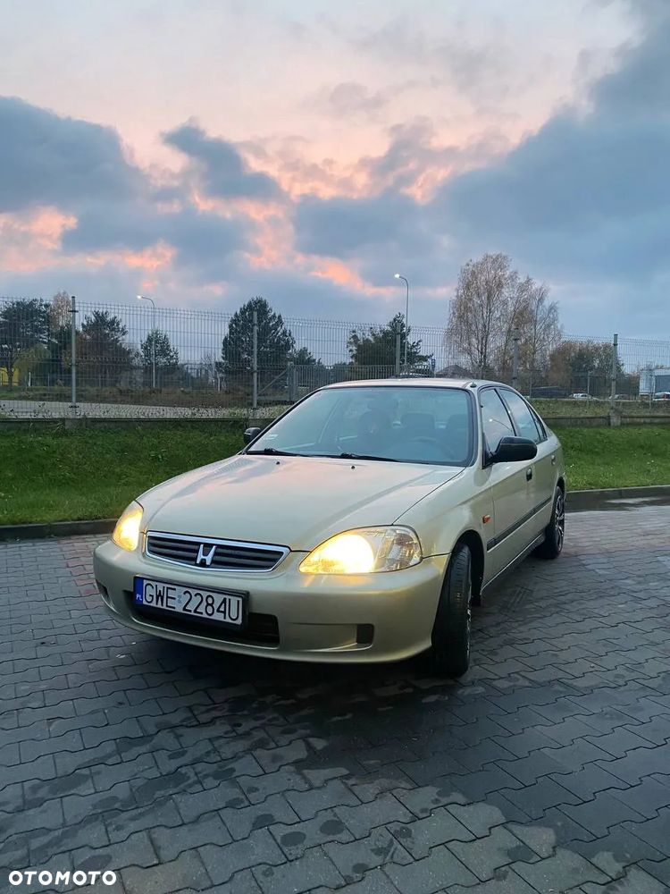 Honda Civic 1.4i S - 1