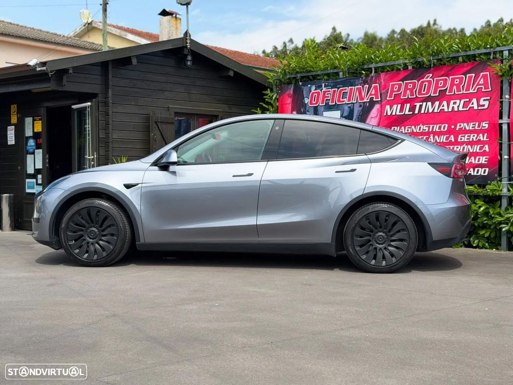 Tesla Model Y Standard - 7