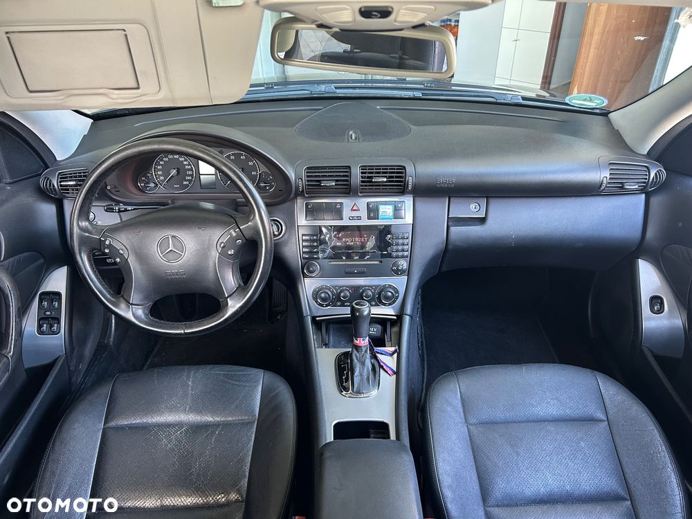 Mercedes-Benz Klasa C 200 Kompressor Automatik Avantgarde Sport Edition - 12
