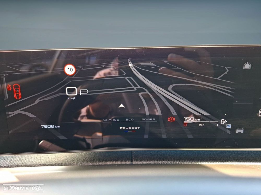Peugeot 3008 1.2 Hybrid Allure e-DCS6 - 18
