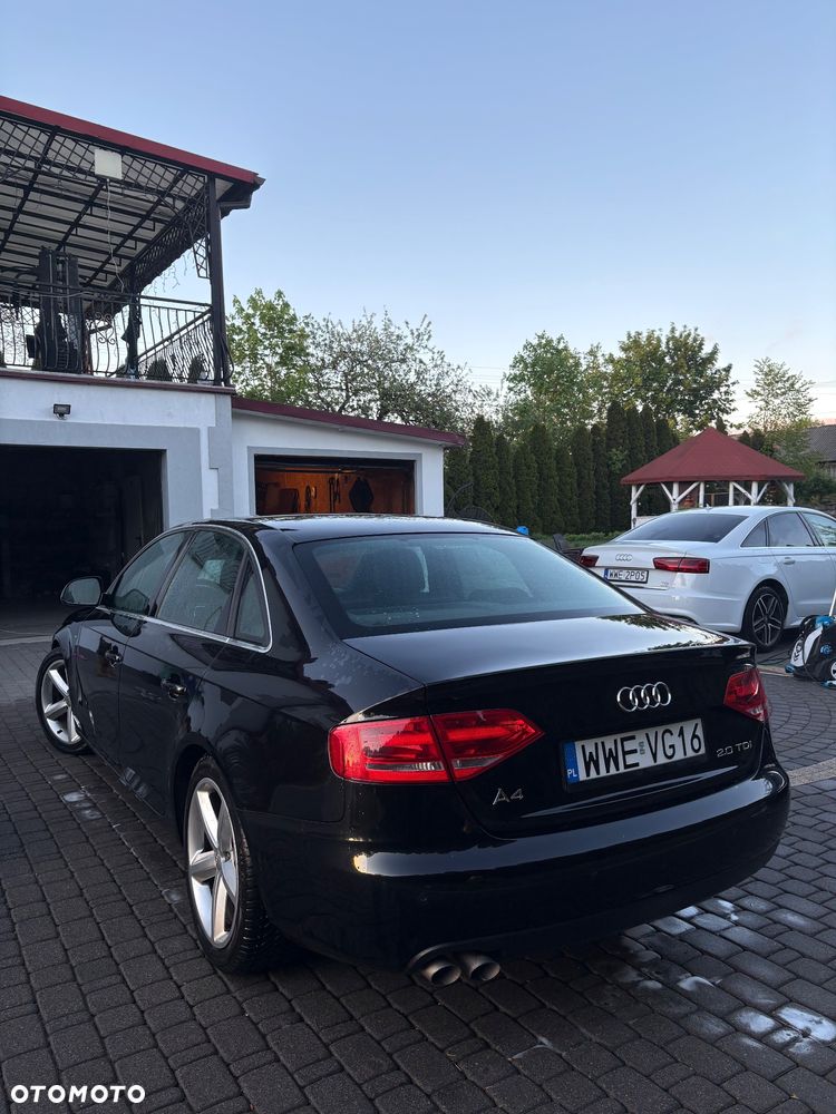 Audi A4 Limousine - 4