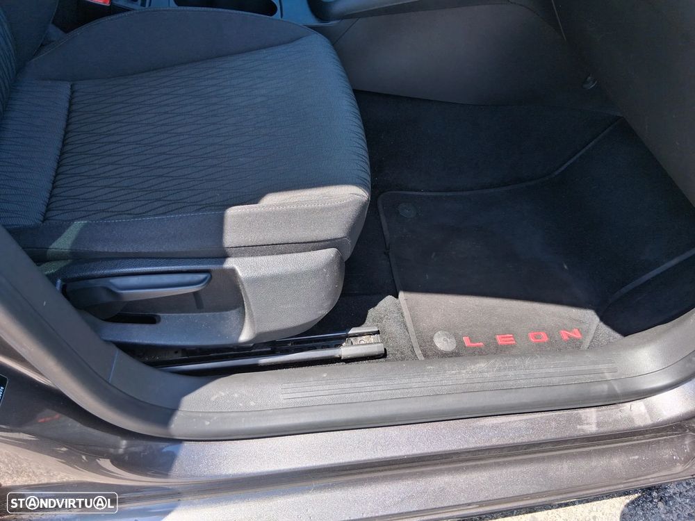 SEAT Leon 1.6 TDI Reference Ecomotive - 42