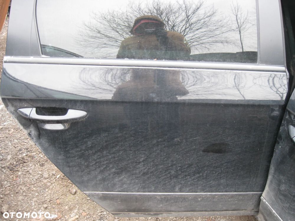 VW Passat B6 drzwi kolor l041 - 1